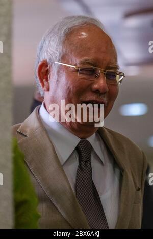 Kuala Lumpur, Malesia. 05 giugno 2020. L'ex primo ministro malese, Najib Razak visto al Kuala Lumpur High Court.Najib Razak l'ex primo ministro della Malesia è stato chiesto di entrare nella sua difesa dall'alta Corte di Kuala Lumpur dopo essere stato accusato di violazione penale di fiducia su RM 42 milioni di fondo internazionale SRC. Najib Razak era stato depositato un ricorso civile di incameramento dalla Commissione anti-corruzione della Malesia (MACC) dal giugno dello scorso anno. Ha inoltre condotto diversi processi giudiziari sul riciclaggio di denaro, come i casi 1mdb. Credit: SOPA Images Limited/Alamy Live News Foto Stock