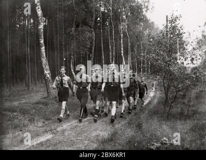 Il campo estivo di JH Heinrich Hoffmann fotografa 1933 il fotografo ufficiale di Adolf Hitler, e un politico e editore nazista, che era un membro del circolo intimo di Hitler. Foto Stock