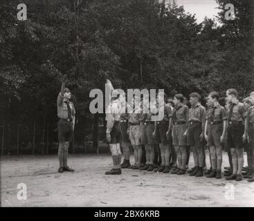 HJ campo estivo Heinrich Hoffmann Fotografie 1933 fotografo ufficiale di Adolf Hitler, e un politico e editore nazista, che era un membro del circolo intimo di Hitler. Foto Stock