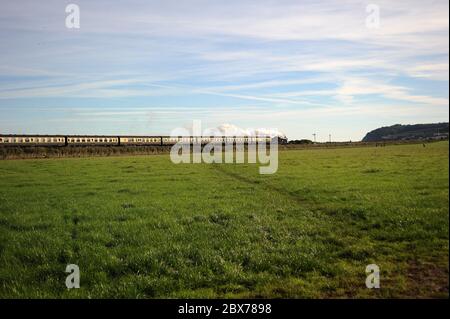 'Lydham Manor' si avvicina Blue Anchor con un servizio di Minehead - Vescovi Lydeard. Foto Stock