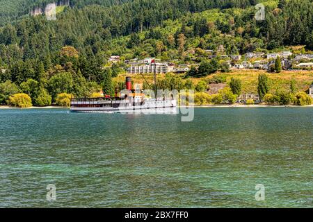 L'iconica nave a vapore TSS Earnslaw sul lago Wakatipu a Queenstown sull'isola sud della Nuova Zelanda Foto Stock