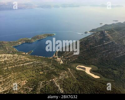 Volare attraverso la Croazia in un piccolo aereo Foto Stock