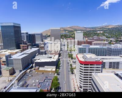 Vista aerea del Campidoglio dello Utah e dei grattacieli del centro di Salt Lake City, Utah, USA. Foto Stock