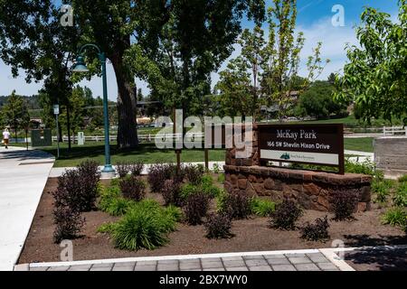 Grande cartello per McKay Park a Bend, Oregon USA Foto Stock