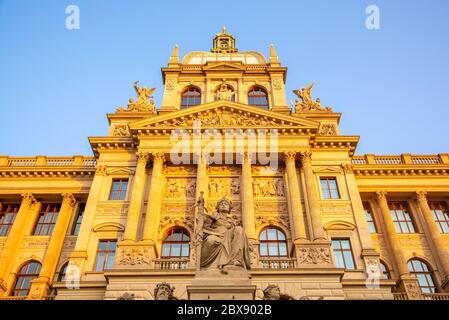 Vista dettagliata del Museo Nazionale ceco a Praga, Repubblica Ceca. Foto Stock