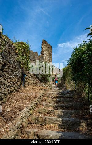 Via dell'Amore, il famoso sentiero escursionistico che attraversa le cinque Terre, Riomaggiore, Manarola, Corniglia, Vernazza e Monterosso. Liguria, Italia Foto Stock