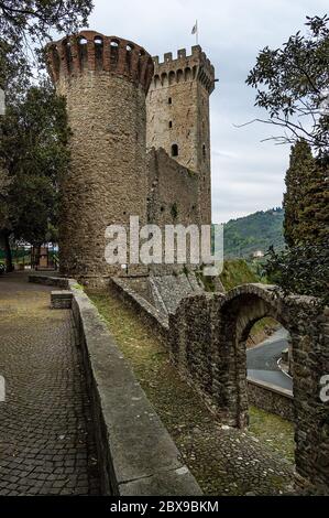 Castello medievale di Castelnuovo Magra, XIII secolo, piccolo comune in Lunigiana, provincia la Spezia, Liguria, Italia, Europa Foto Stock