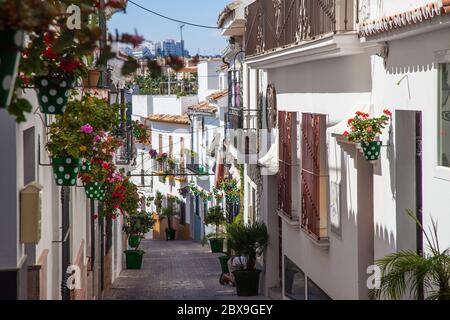 vista su estepona streets Foto Stock