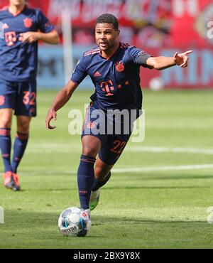 Leverkusen, Germania, 6 giugno 2020, Serge GNABRY, FCB 22 al 1.Bundesliga match BAYER 04 LEVERKUSEN - FC BAYERN MUENCHEN in stagione 2019/2020 am matchday 30. Foto: © Peter Schatz / Alamy Live News / Ralf Ibing/Firo/Pool - LE NORMATIVE DFL VIETANO L'USO DI FOTOGRAFIE come SEQUENZE DI IMMAGINI e/o QUASI-VIDEO - Agenzie di Notizie nazionali e internazionali FUORI uso editoriale Foto Stock