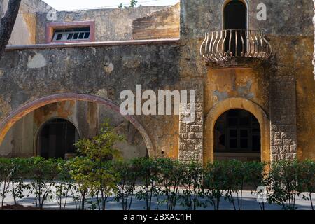 Rovine sanatorio italiano a Eleousa, Rodi Foto Stock