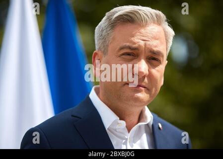 Varsavia, Mazoviano, Polonia. 6 Giugno 2020. ROBERT BIEDRON ha presentato UN grande piano per la ricostruzione del Poland.in la foto: ROBERT BIEDRON Credit: Hubert Mathis/ZUMA Wire/Alamy Live News Foto Stock