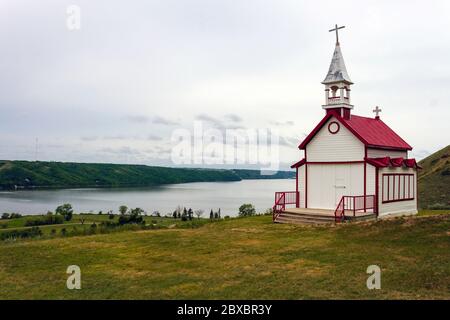 Le stazioni della Croce nel villaggio di Lebret, Saskatchewan, Canada. Situato su una collina che domina il villaggio, dispone di una cappella con 1929 cornici in legno Foto Stock