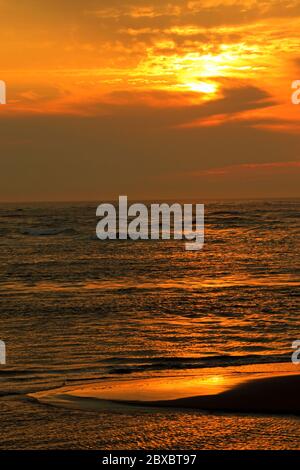 Un'alba dorata all'Hereford Inlet, North Wildwood, New Jersey, USDA Foto Stock