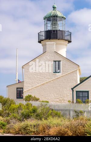 Il faro di Old Point Loma presso il monumento nazionale Cabrillo. San Diego, California, Stati Uniti. Foto Stock