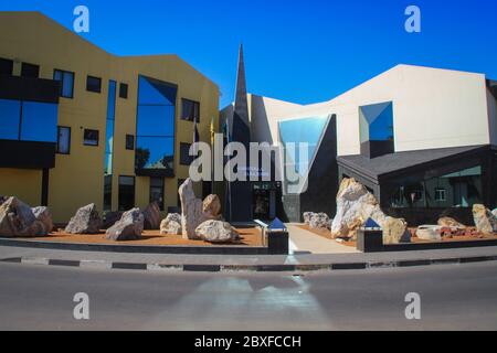 Swakopmund, Namibia - 18 aprile 2015: Edificio della Galleria di Cristallo Foto Stock