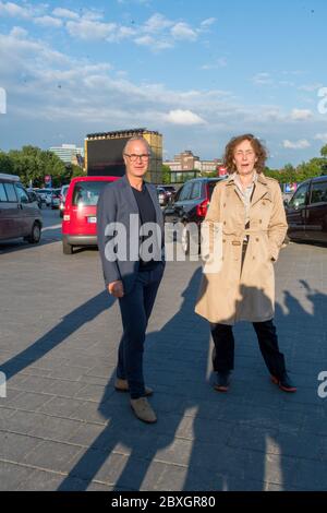 Regisseurin Hermine Huntgeburth, Produzent Michael Lehmann, Zeise, Autokino, Heiligengeistfeld, Amburgo, Udo Lindenberg, Mach dein Ding, 06.06.2020 Foto Stock