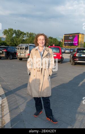 Regisseurin Hermine Huntgeburth, Produzent Michael Lehmann, Zeise, Autokino, Heiligengeistfeld, Amburgo, Udo Lindenberg, Mach dein Ding, 06.06.2020 Foto Stock