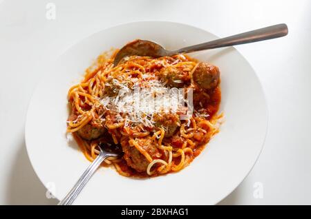 Spaghetti e polpette di carne Foto Stock
