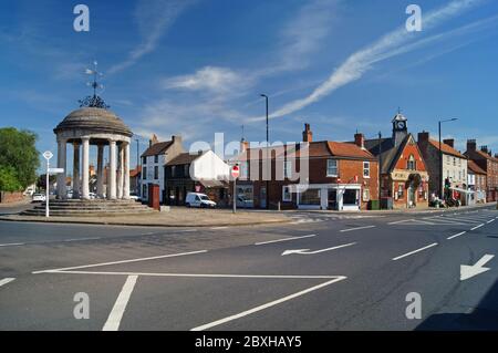 Regno Unito, South Yorkshire, Doncaster, Tickhill, la Buttercross in Market Place Foto Stock