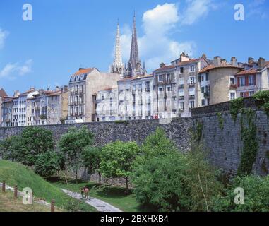 Bastioni della città vecchia, Grand-Bayonne, Bayonne (Baiona), Nouvelle-Aquitaine, Pirenei Atlantici, Nouvelle-Aquitaine, Francia Foto Stock