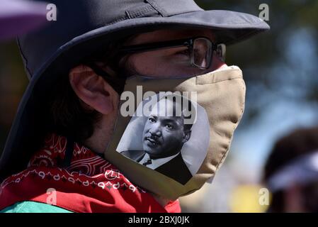 Migliaia di manifestanti partecipano al Black Lives Matter Tucson: Celebrazione della Black Lives protesta e dimostrazione per ricordare i neri che wer Foto Stock