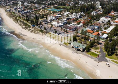 Freemantle Australia 5 novembre 2019: Vista panoramica aerea della spiaggia di Cottesloe a Perth, Australia Occidentale Foto Stock