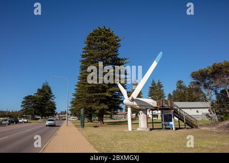 Esperance Australia Occidentale 14 Novembre 2019 : navicella e propellente originali della fattoria eolica di Salmon Beach in mostra a Esperance Australia Occidentale Foto Stock