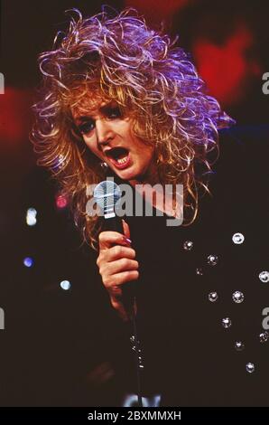 RTL Samstag Nacht, Comedyshow, Deutschland 1993 - 1998, Stargast: Britische Rock- und Popsängerin Bonnie Tyler Foto Stock