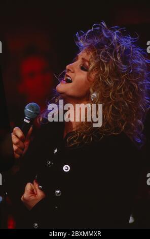 RTL Samstag Nacht, Comedyshow, Deutschland 1993 - 1998, Stargast: Britische Rock- und Popsängerin Bonnie Tyler Foto Stock