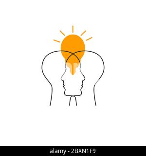 Due profili e icona della lampada. Empatia, psicologia del logo. Segno vettore di linea Illustrazione Vettoriale