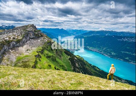 Wanderer geniesst auf Beratung und Beratung von Dienstleistungen Foto Stock