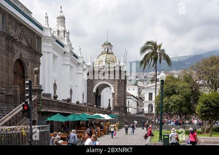 Cattedrale Metropolitana di Quito fuori Piazza Indipendenza, Ecuador Foto Stock