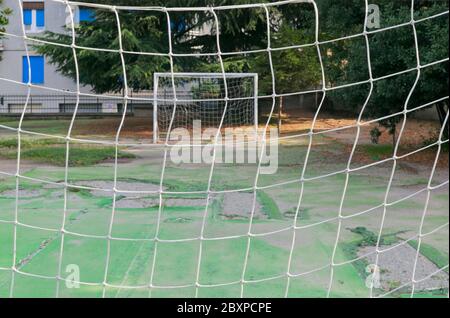 campo da calcio urbano Foto Stock