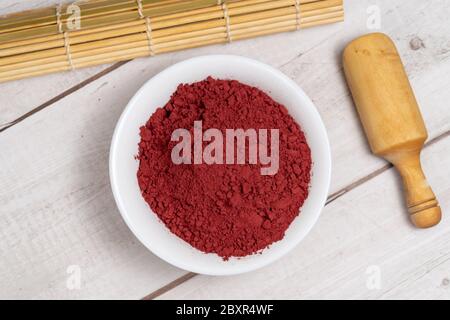 Lievito di riso rosso in polvere o angkak Foto Stock