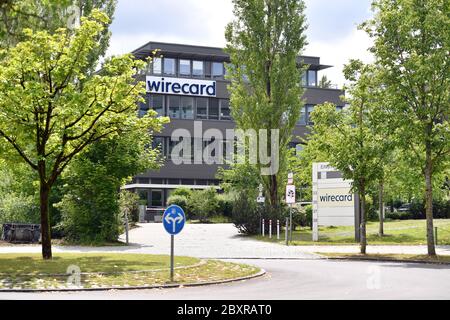 Aschheim Dorafter, Germania. 8 giugno 2020. Sede principale di wirecard AG in Aschheim Dorafter logo wirecard, emblema aziendale, scritte, edifici, facciate, sede centrale in Aschheim Dorafter WIRECARD AG | utilizzo nel mondo Credit: dpa/Alamy Live News Foto Stock