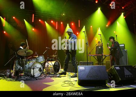 Daniel Lanois & Black Dub si esibiscono al pori Jazz Festival, Finlandia, 14 luglio 2011 Foto Stock