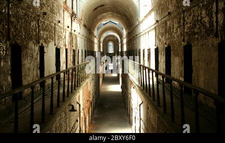 Una vecchia prigione storica cellblock Foto Stock