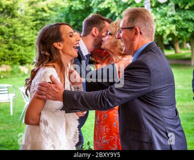 Congratulazioni dalla festa di nozze Foto Stock