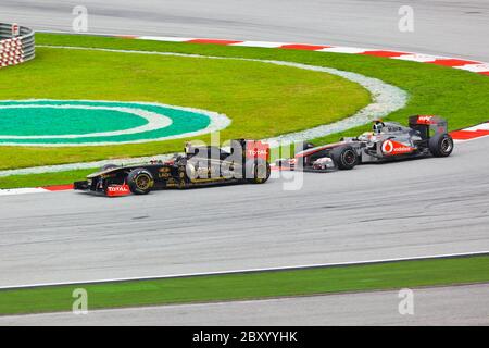 SEPANG, MALESIA - 10 aprile: auto sulla pista di gara del GP di Formula 1, 10 aprile 2011, Sepang, Malesia Foto Stock