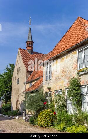 Storico monastero di San Giovanni nel quartiere di Holm dello Schleswig, Germania Foto Stock