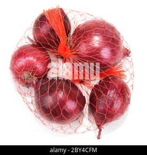 Cipolla rossa in imballaggio dal rosso al netto Foto Stock