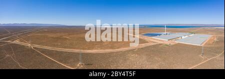 Port Augusta Australia 18 novembre 2019 : Solar powered serra struttura coltivando pomodori e frutta, situato fuori Port Augusta in Sud Australia Foto Stock