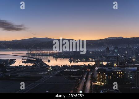 Vista mattutina sul Porto di Beirut nella città di Beirut, Libano Foto Stock