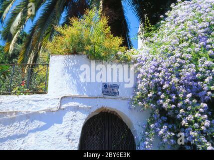 Facciata di tipico carmen. El Albaicin, Granada, Spagna. Foto Stock