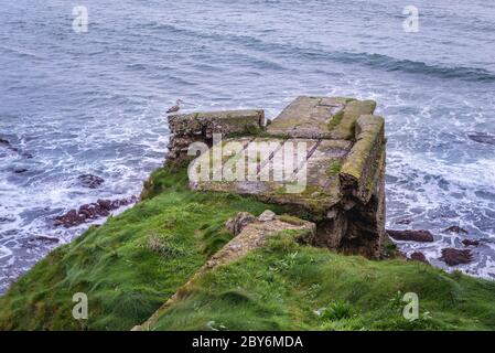 Resti di forte sul capo delle colline di Santa Catalina nella zona di Cimadevilla di Gijon nella comunità autonoma delle Asturie, Spagna Foto Stock