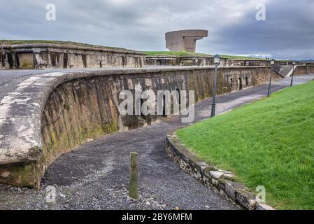 Fortificazioni di capo delle colline di Santa Catalina nella zona di Cimadevilla di Gijon nella comunità autonoma delle Asturie, Spagna Foto Stock