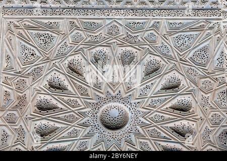 Sultan Hasan complessa, Il Cairo, dettaglio della porta di ingresso originale Foto Stock