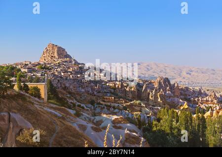 Il Castello di Uchisar in Cappadocia Turchia Foto Stock