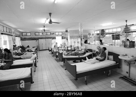 Ospedale di emergenza, Battambang, Cambogia, Asia, effetti delle mine Foto Stock