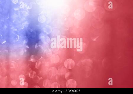 Astratto colorato sfondo luminoso brillante, luci sfocate a colori della bandiera americana. Giornata dell'indipendenza del concetto, 4 luglio. Foto Stock